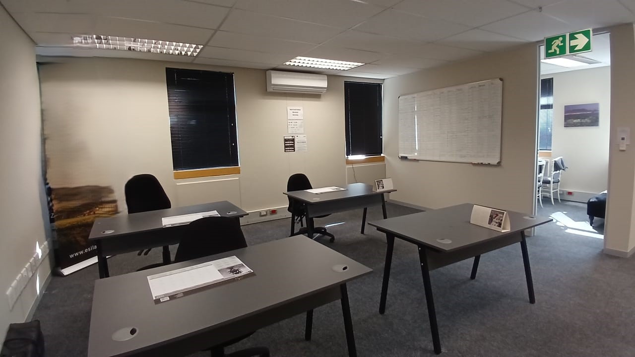 To Let commercial Property for Rent in Parow North Western Cape